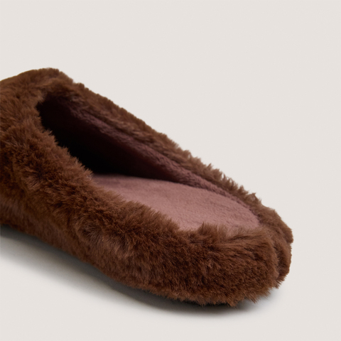 Slippers brown
