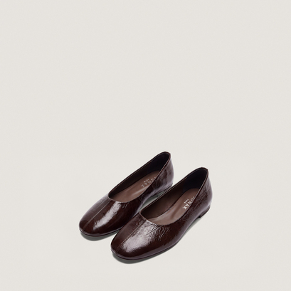 Round-Toe Ballet Flats brown