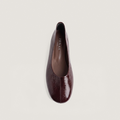 Round-Toe Ballet Flats brown