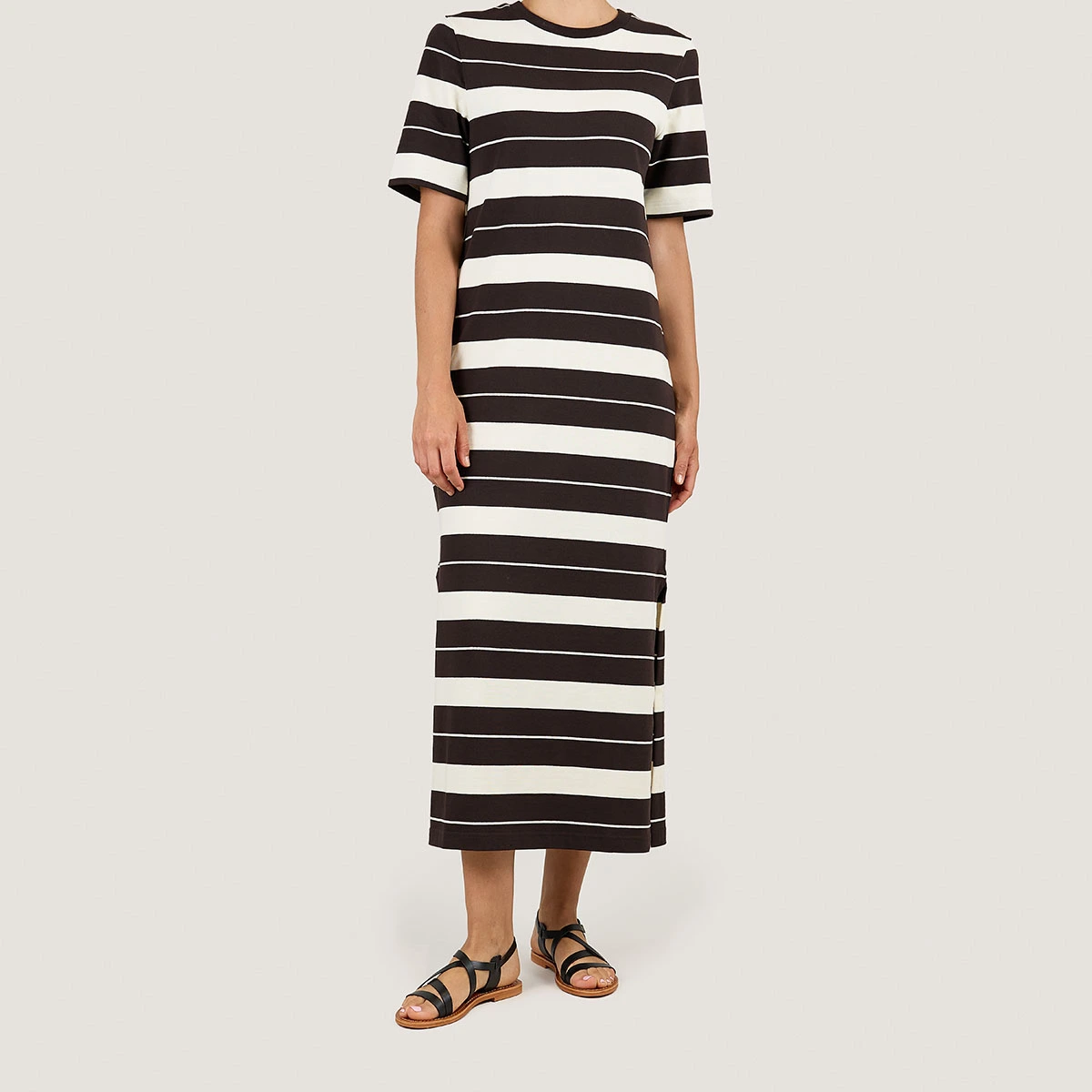 Sandals in black leather | WISCHIA