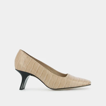 Pumps with slanted heel in beige crocodile skin | duncha