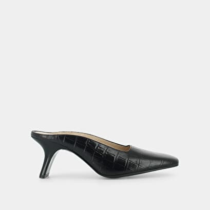 Mules with slanted heel in black crocodile skin | Jonak