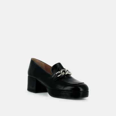 Moccasins with heels in black aged leather | viane