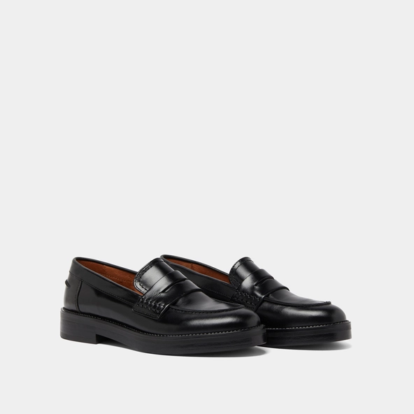 Round-toed loafers in black leather | MIRNA