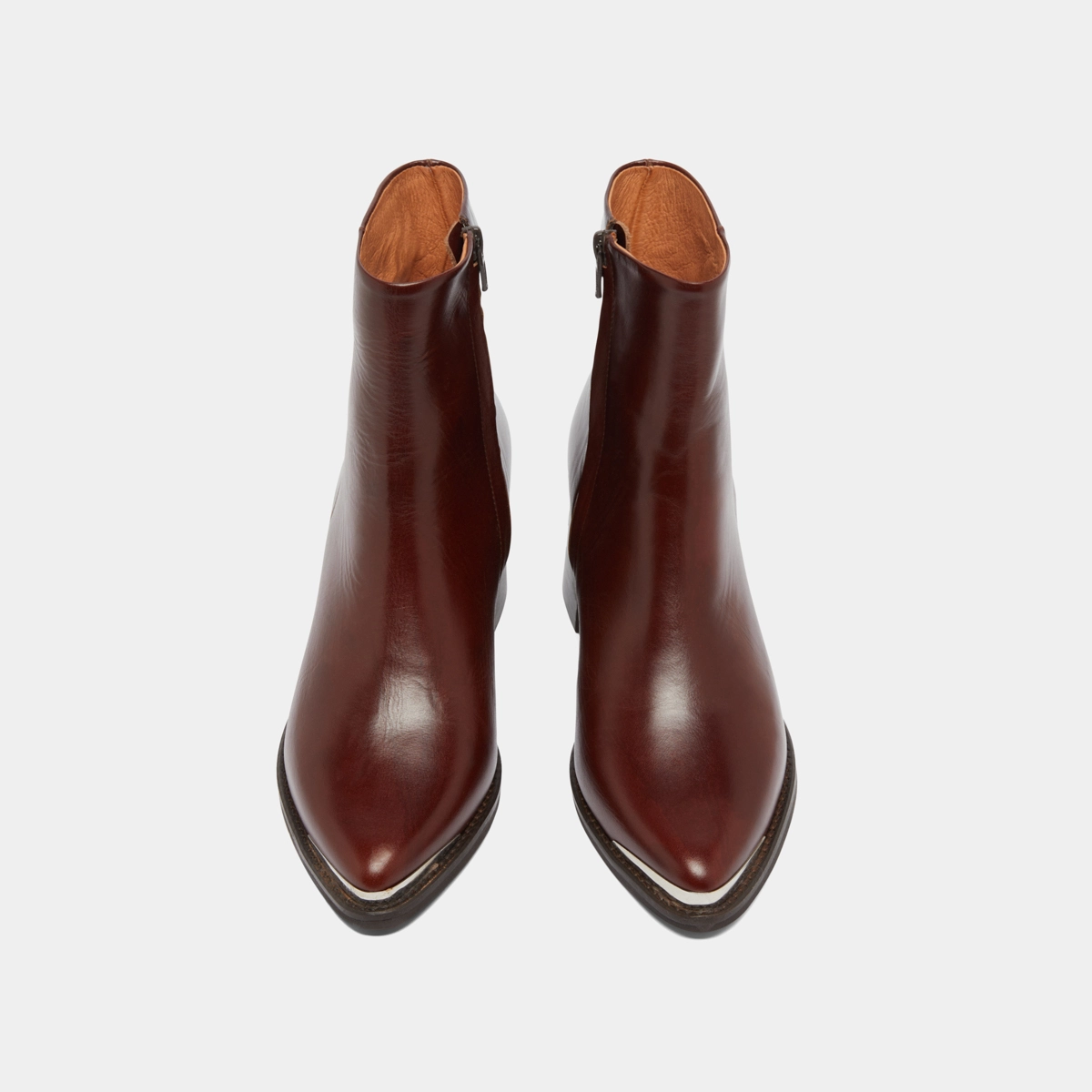 Heeled boots with golden toe cap in brown leather | DELO