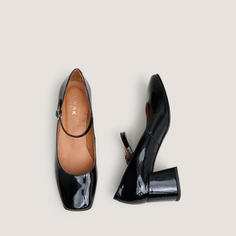 Mary Janes with square heel black