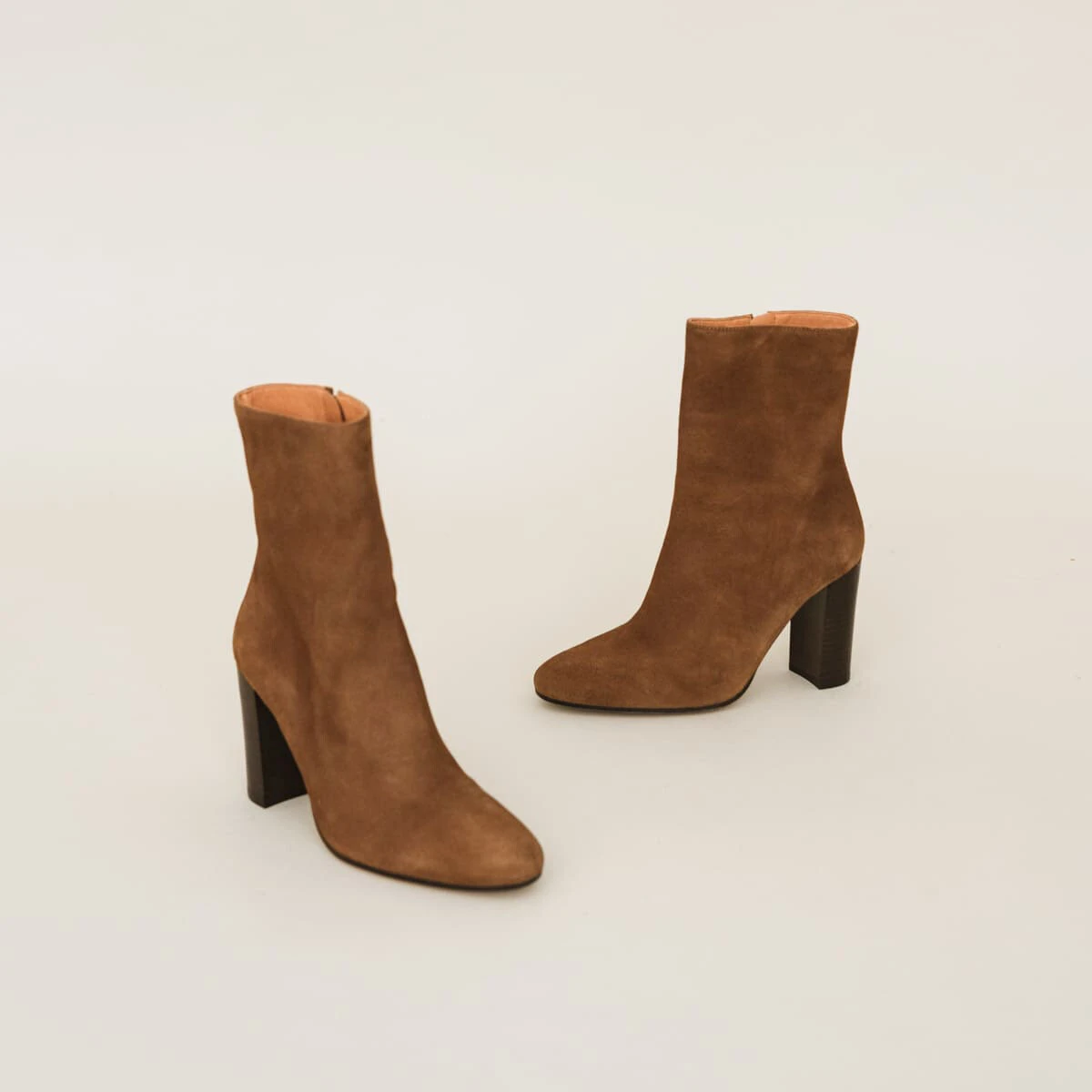 Heeled boots in brown velvet | VALORIS
