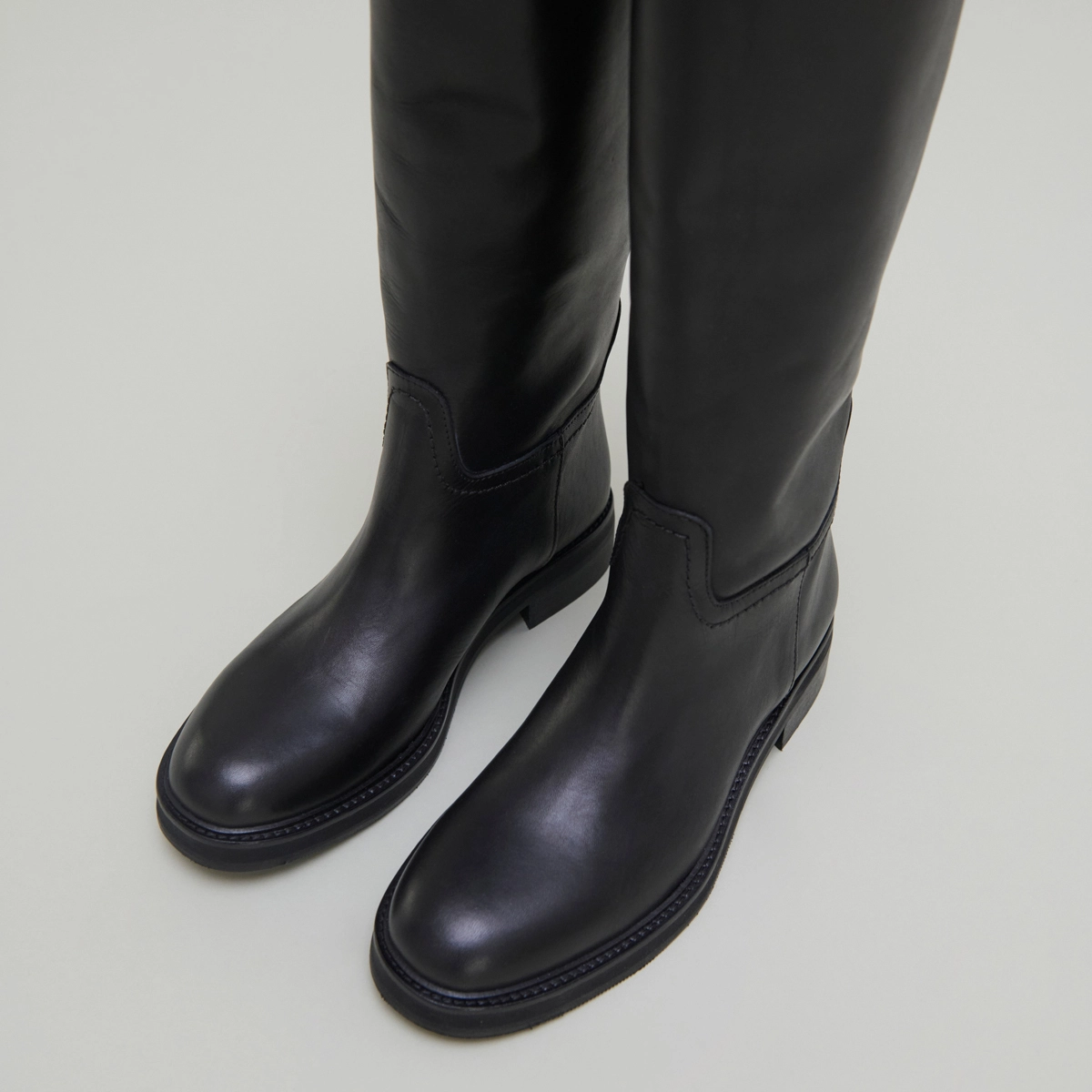 Bridle boots in black leather | READY