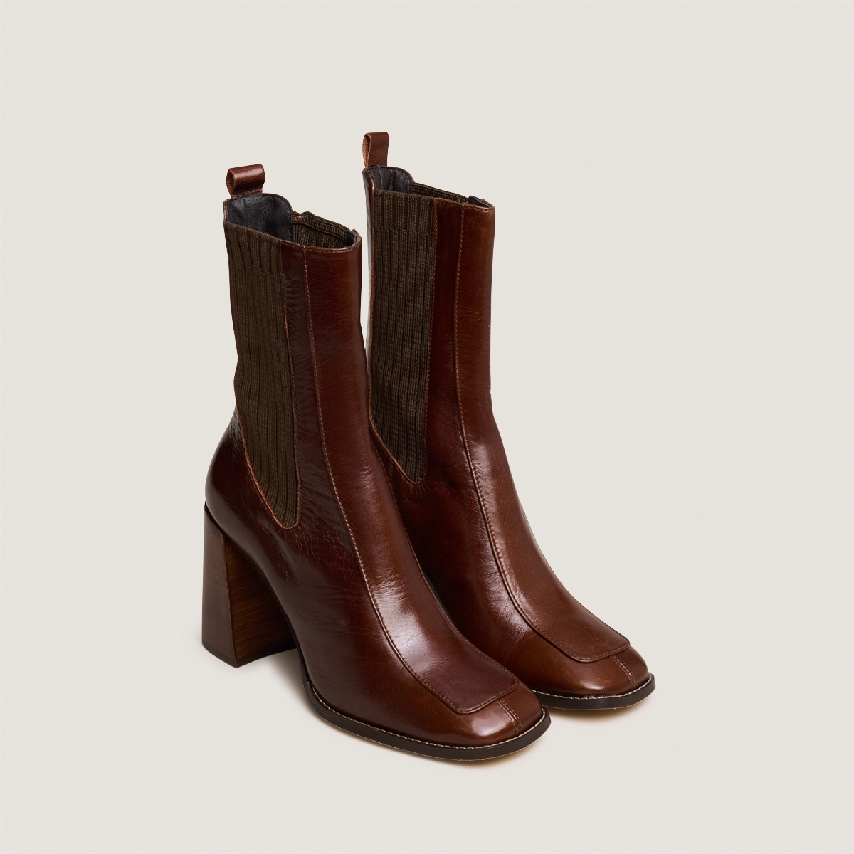 Heeled boots in brown leather | VANTI