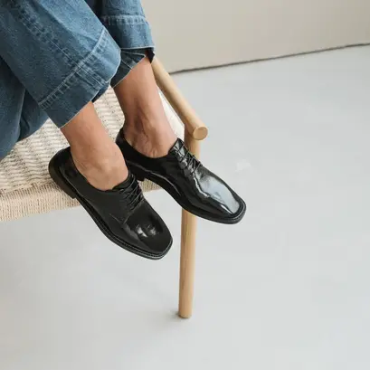 Loafers in black pleated leather | darrecon