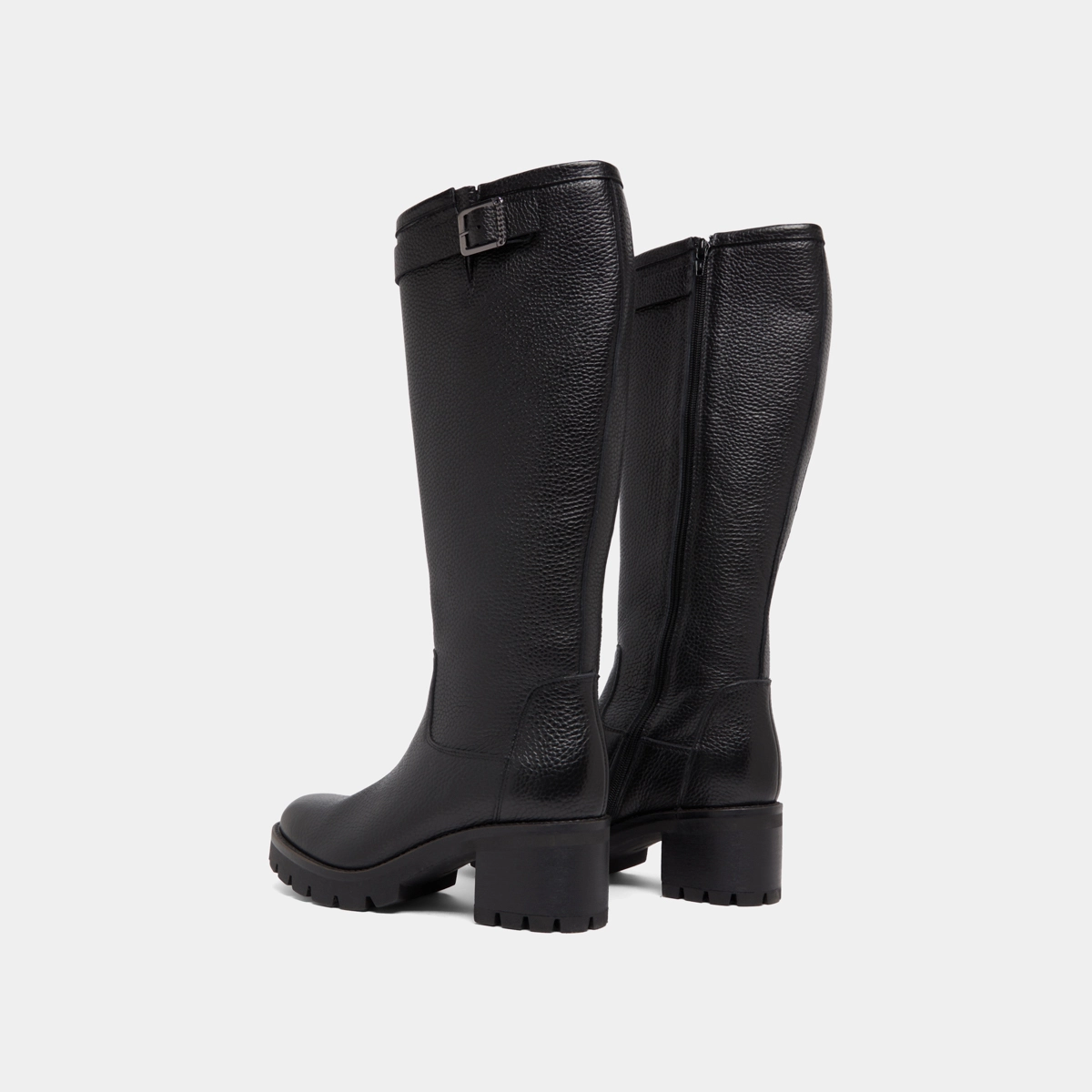 Boots with notched sole and buckle in black grained leather | MIDAS