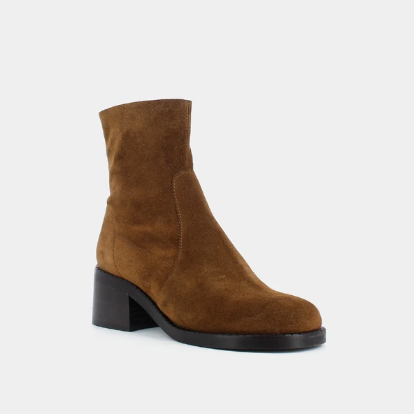 Heeled boots in cognac suede | BORABORA