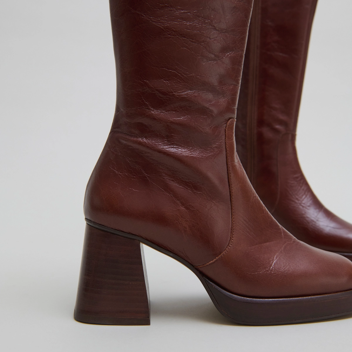 Platform boots in distressed brown leather | BETINA