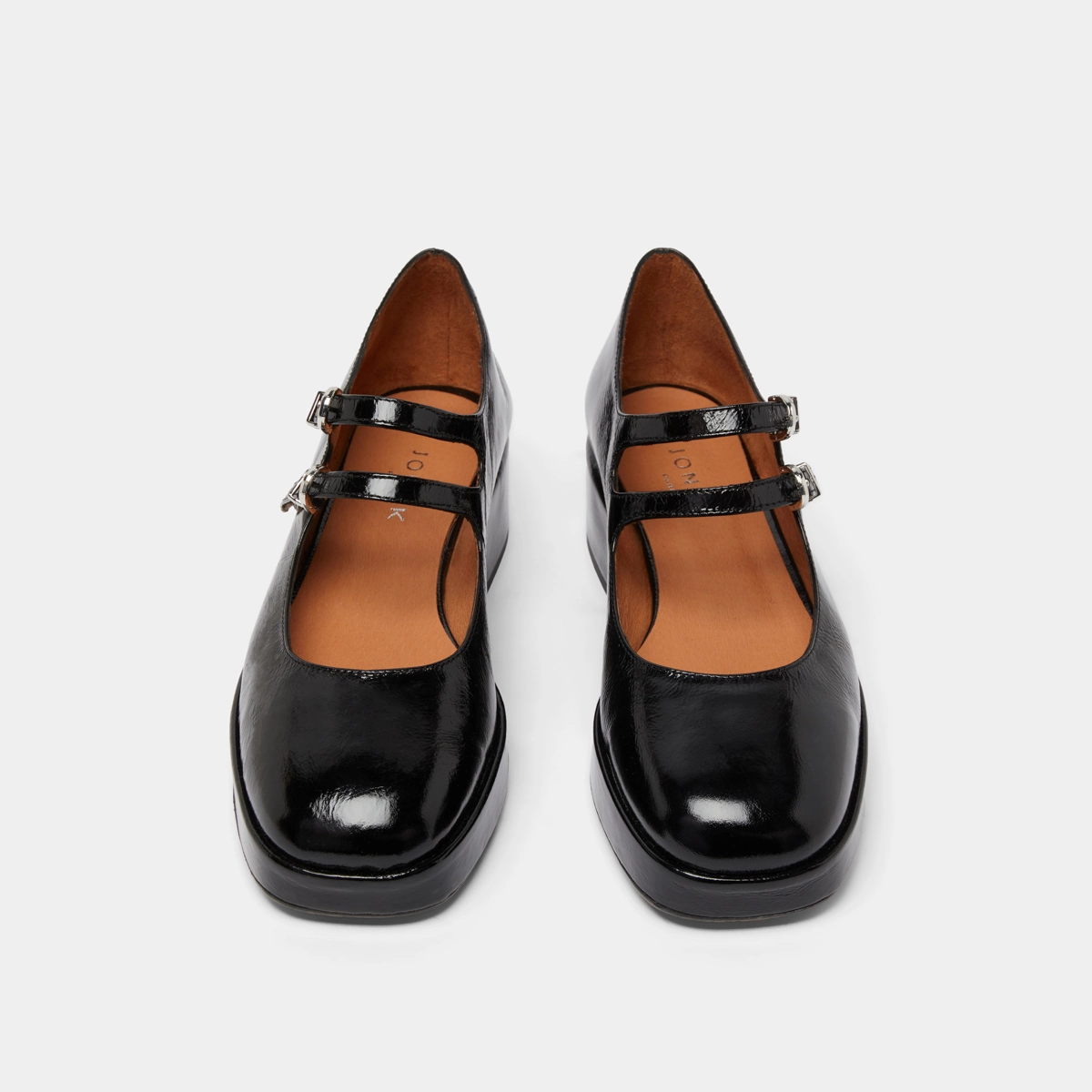 Heeled mary janes with straps in black leather | VICTORIA