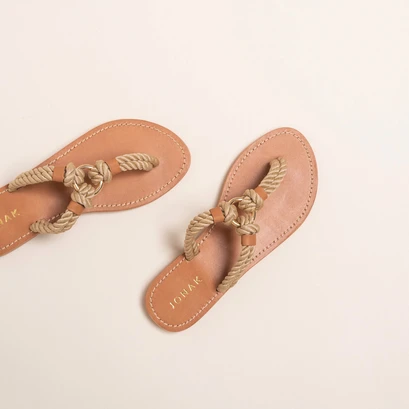 Flip-flop style sandals with loop in beige rope | wild