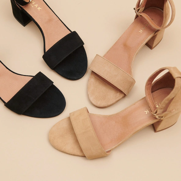 Sandals with square heel in camel suede | VERDI
