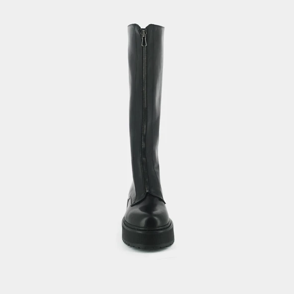 Lowboots with platform and zip closure in black leather | RALPH