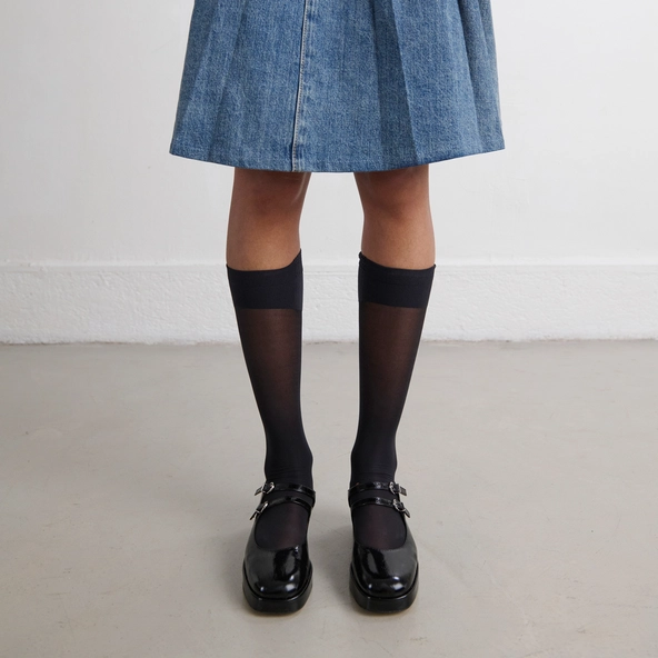 Heeled mary janes with straps in black leather | VICTORIA