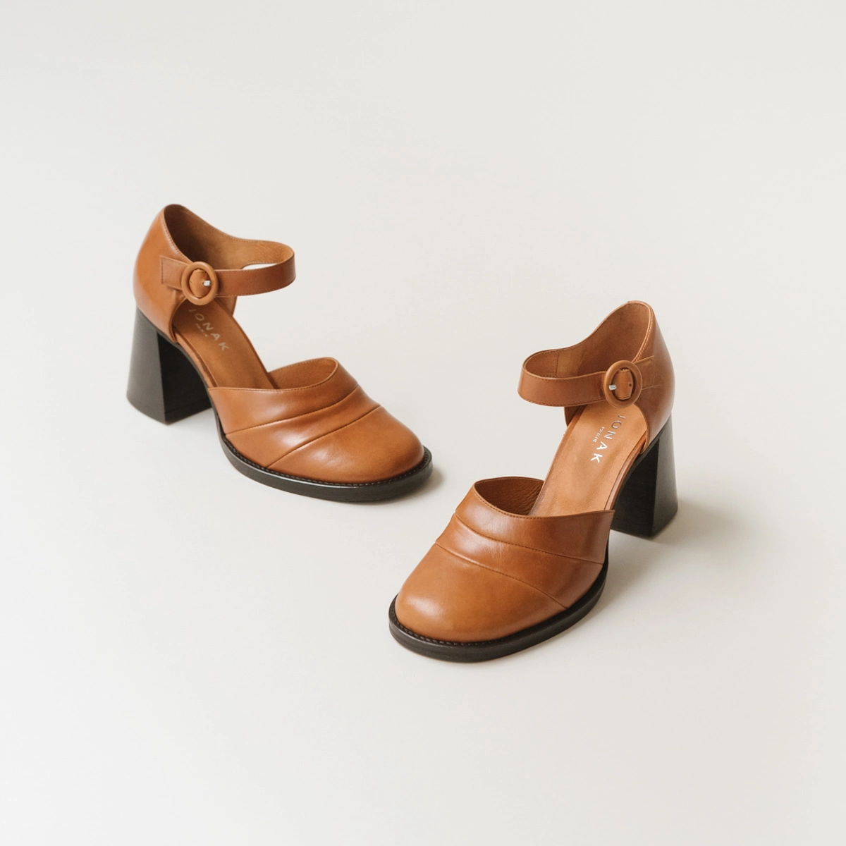 Babies with heel and strap in light cognac leather | DESTINEE