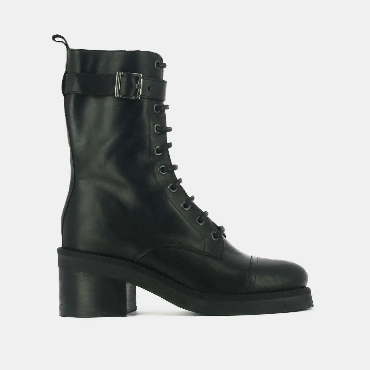 Lace-up ankle boots, heels and silver detail in black greased leather | ACONIT