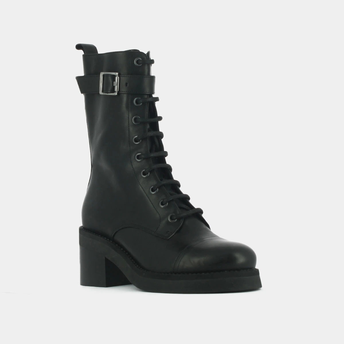Lace-up ankle boots, heels and silver detail in black greased leather | ACONIT