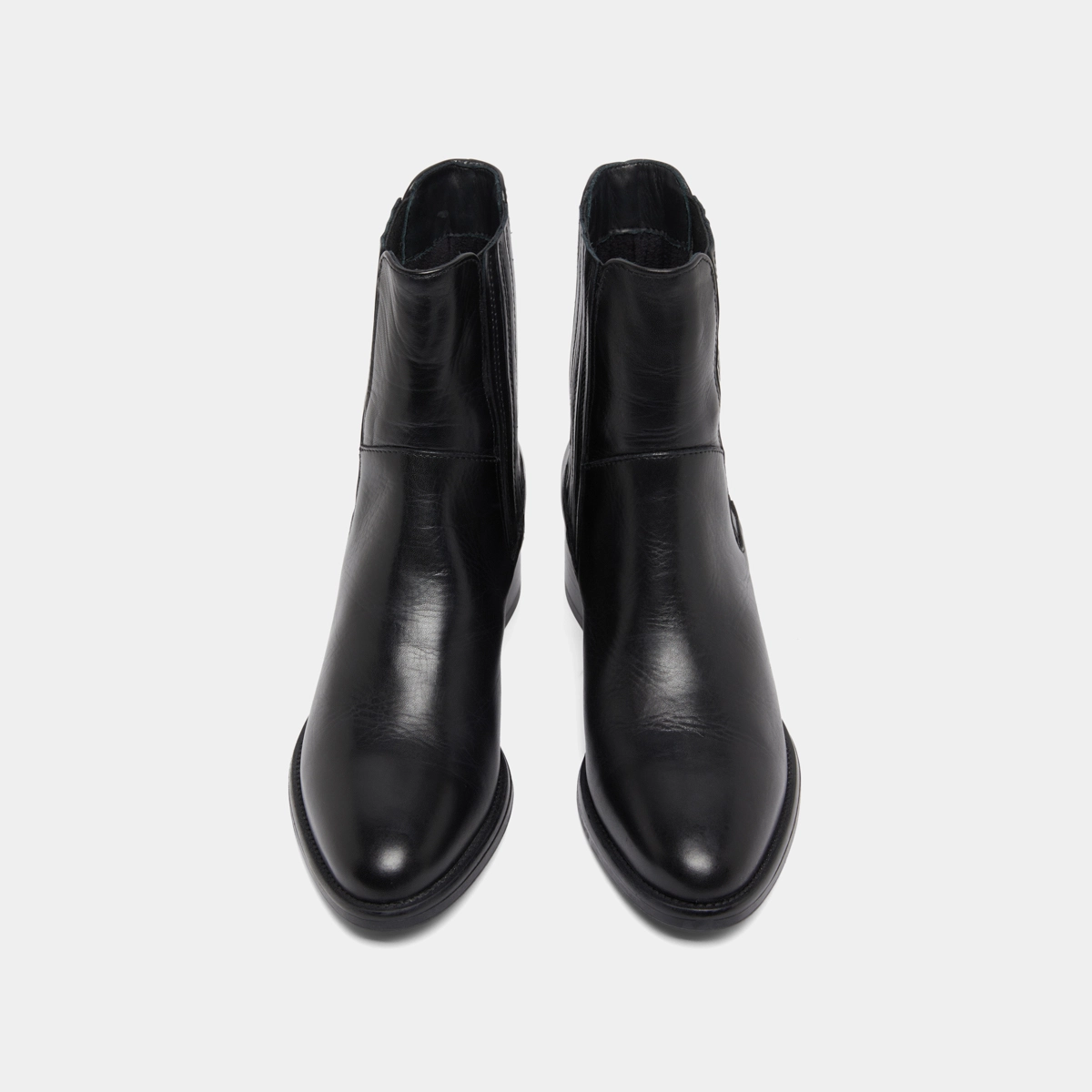 Low boots with elastic band and square heel in black leather | CHILI