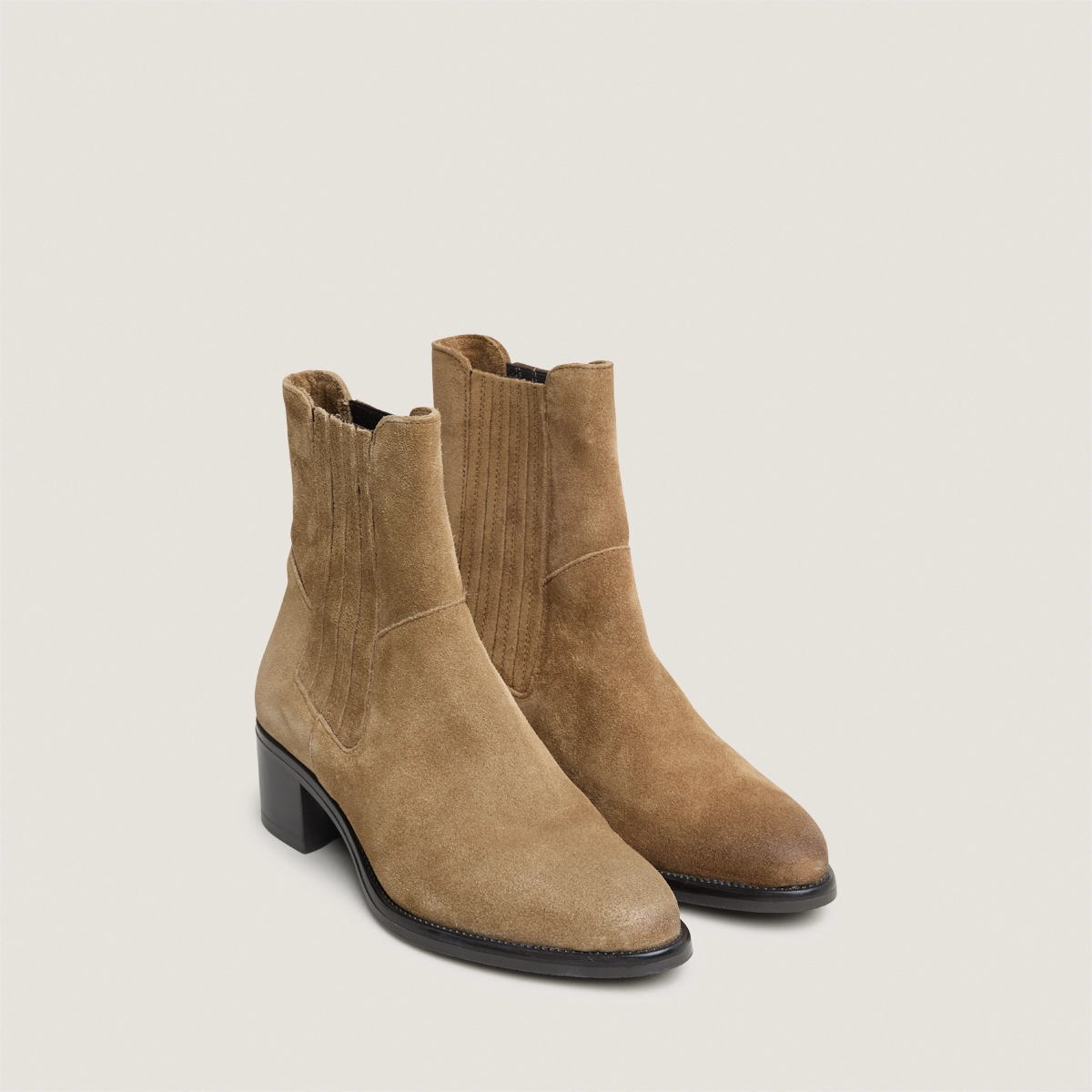 Low boots with elastic band and square heel in taupe suede | CHILI