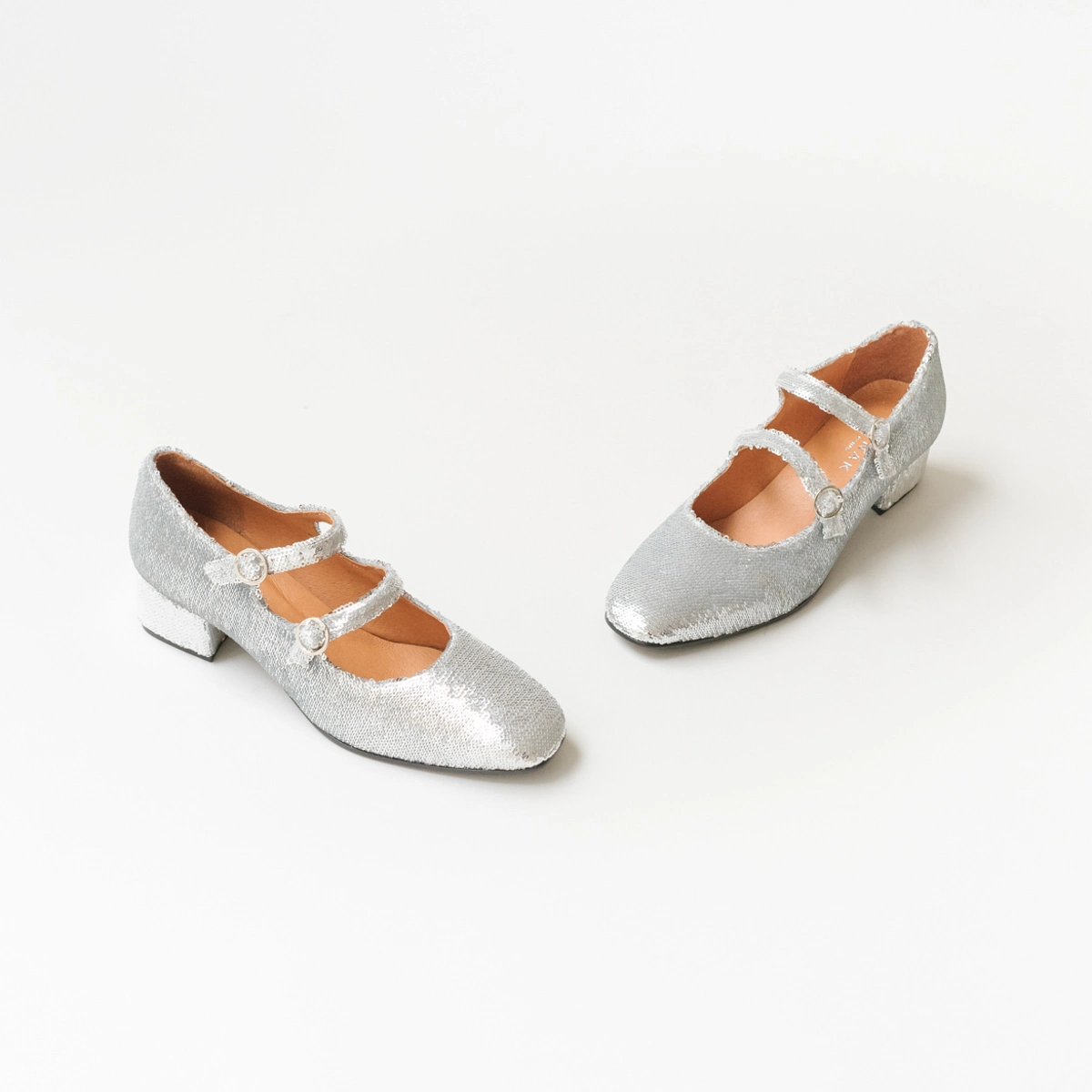 Babies with double buckles and heel in silver sequins | DOMI