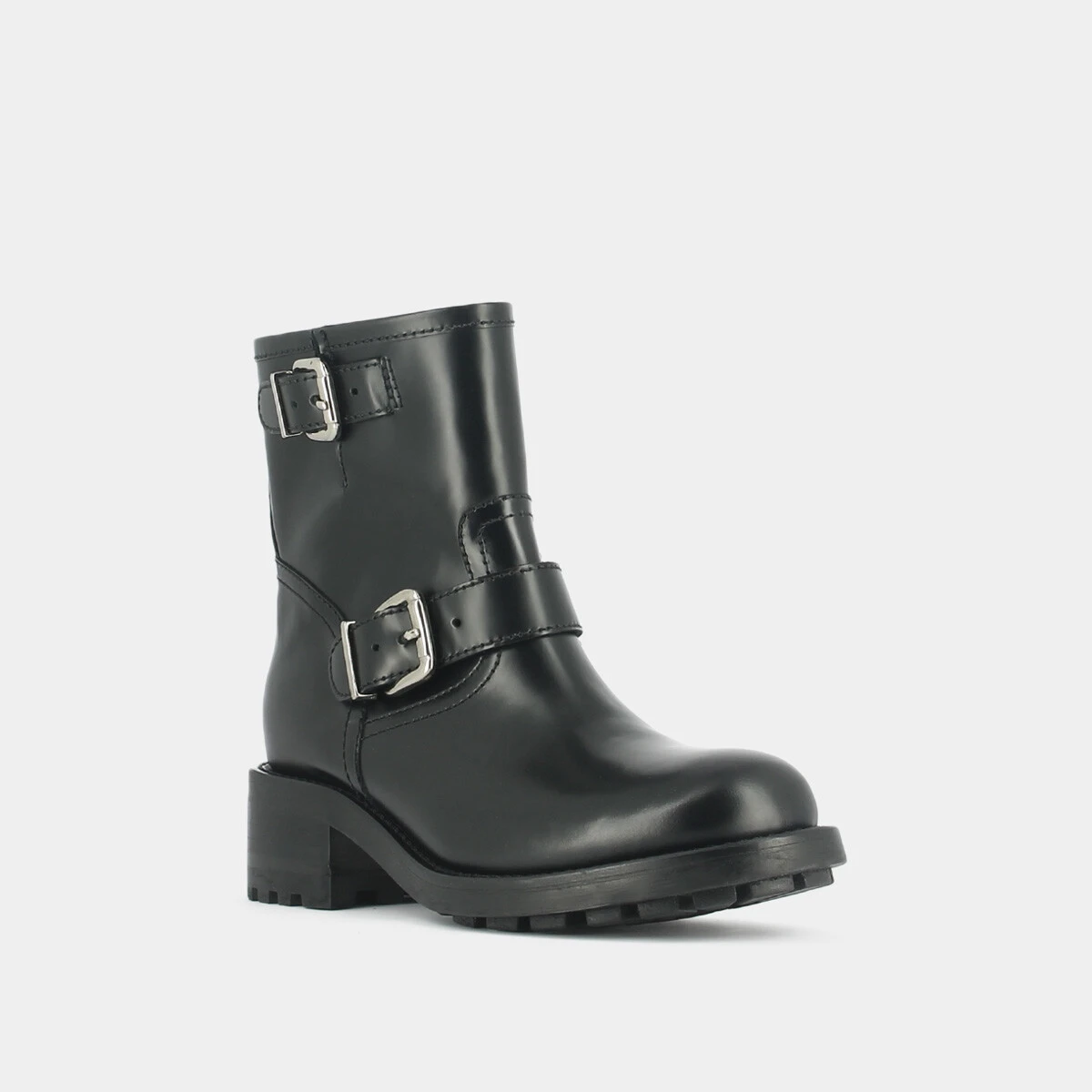 Shoelace boots, notched sole and silver buckle detail black glazed leather | DIVIUS