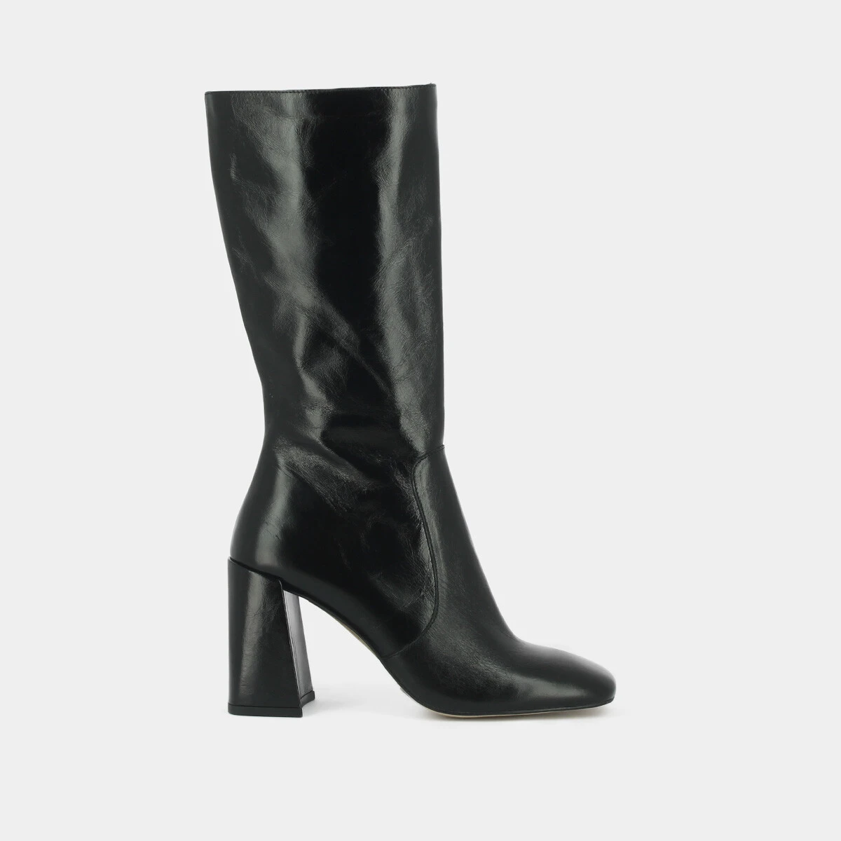 Heeled boots with square toe in black aged leather | VACCA