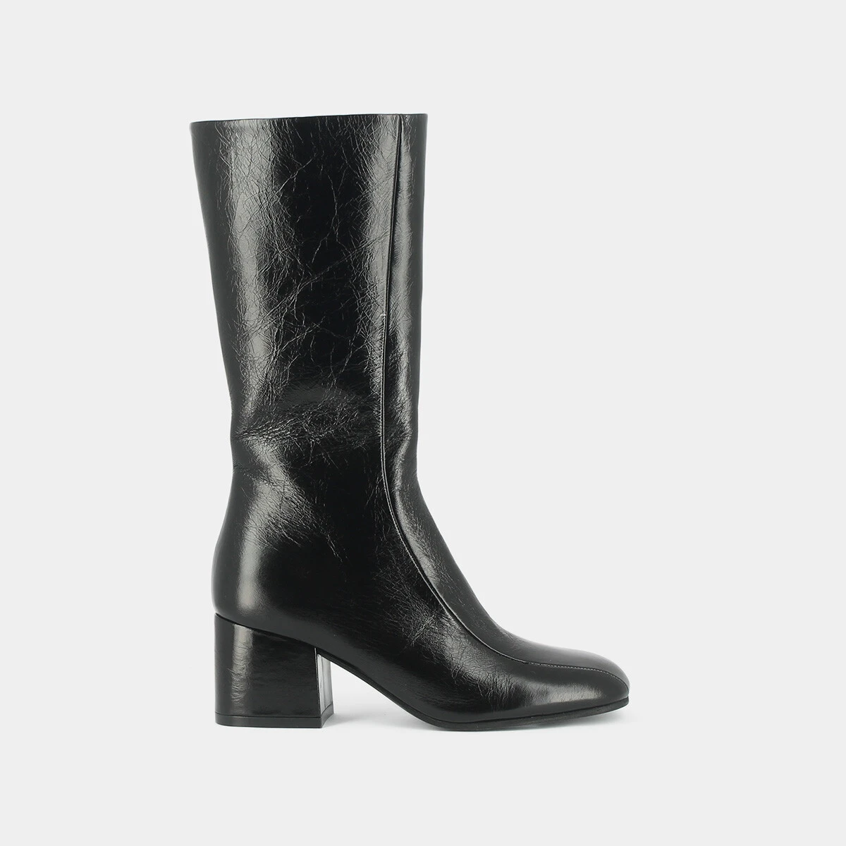 Heeled boots in black aged leather | DARLONE