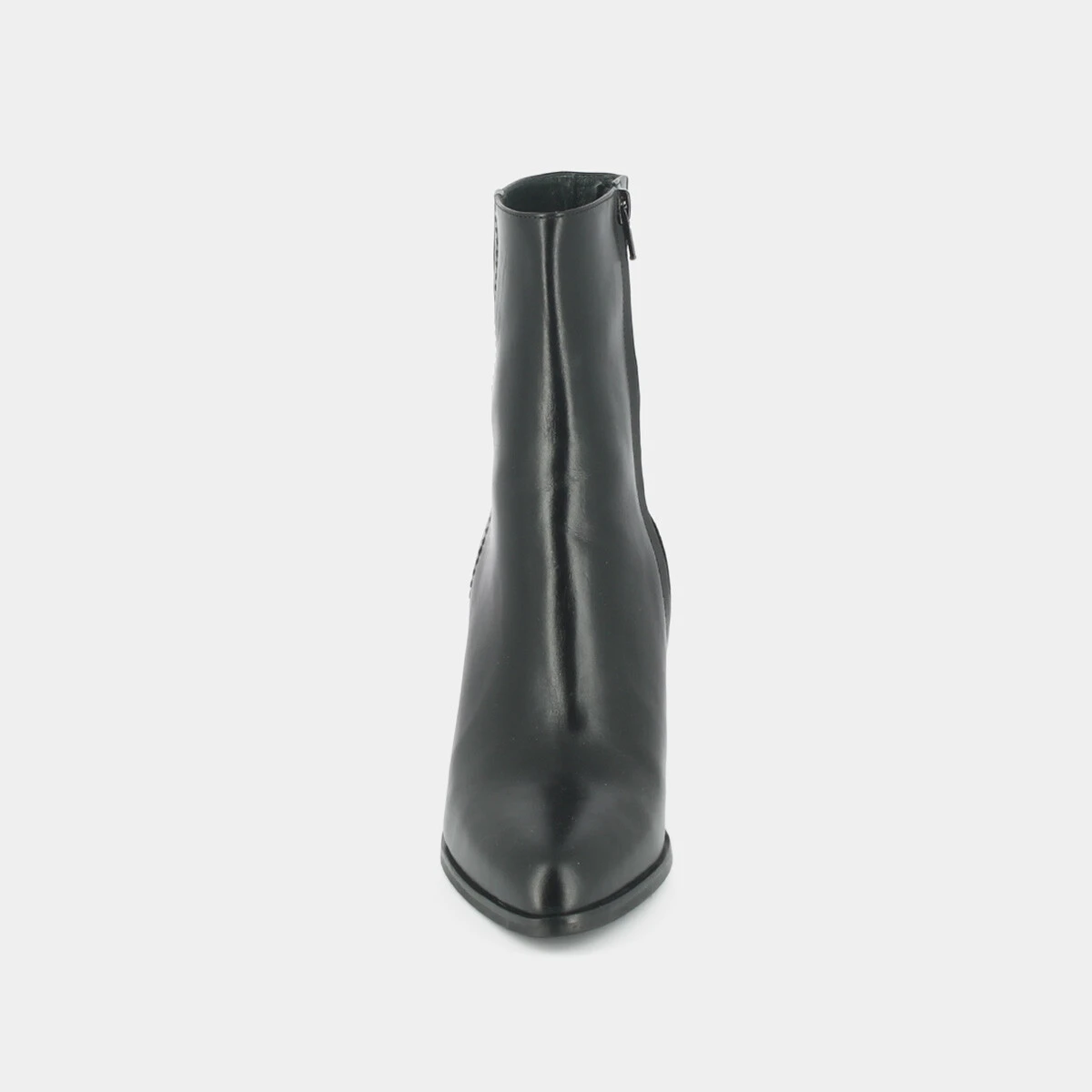 Heeled boots in black leather | DOLOR