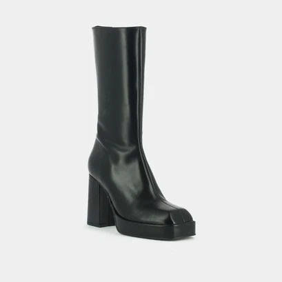 Platform boots with square toe in black leather | boulier