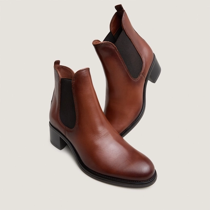 Heeled lowboots in cognac patinated leather | calcutto