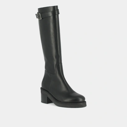 Heeled boots with silver detail in black greased leather | acia
