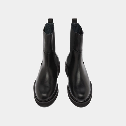 Boots with elastic band in black leather | dado