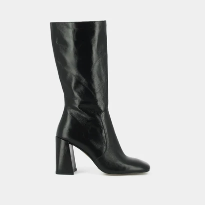 Heeled boots with square toe in black aged leather | vacca