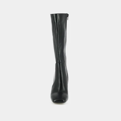 Heeled boots with square toe in black aged leather | vacca