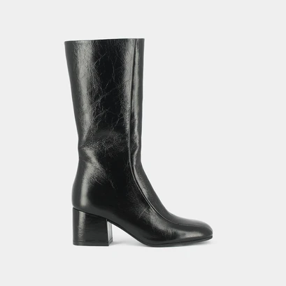 Heeled boots in black aged leather | darlone