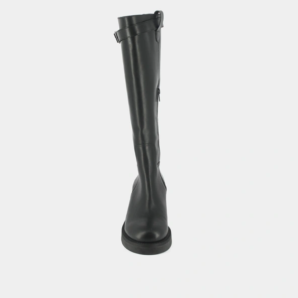 Heeled boots with silver detail in black greased leather | ACIA