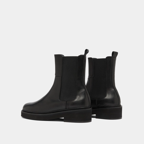 Boots with elastic band in black leather | DADO