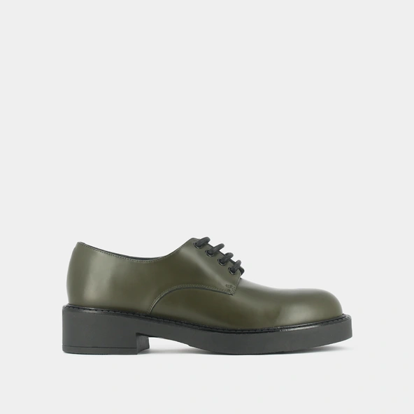 Derbies with laces and thick sole in khaki glazed leather | DIDON