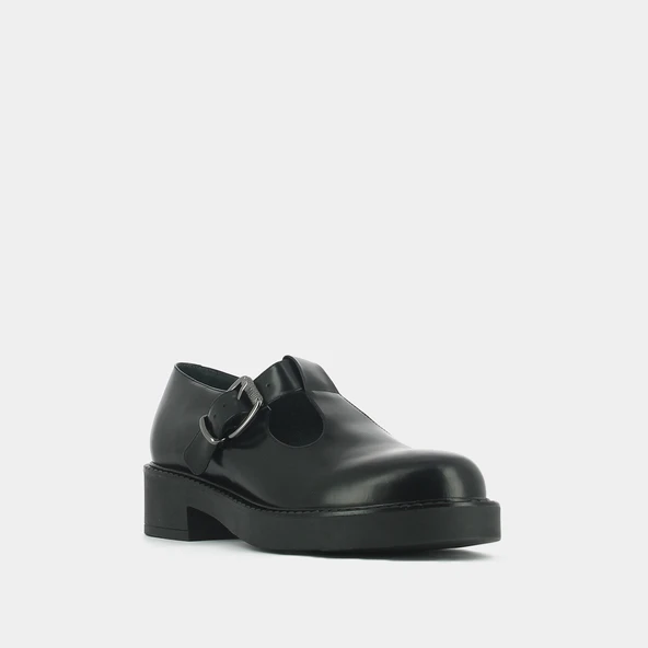 Thick-soled pumps in black shiny leather | DIDINE