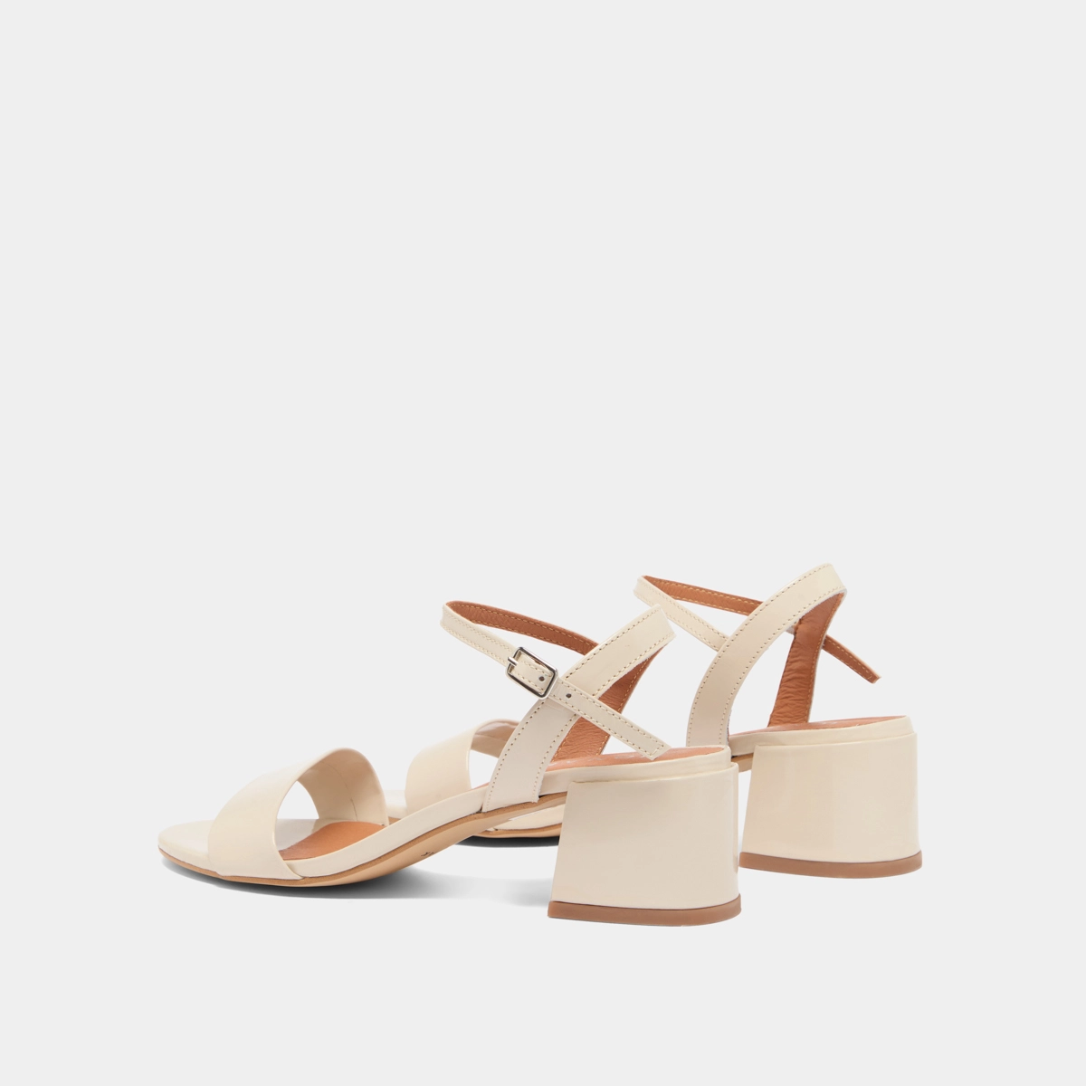 Square heel sandals in ecru patent | ANKER