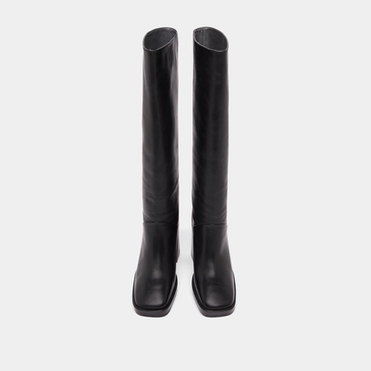 High heel boots with square toe in black leather | dethlee