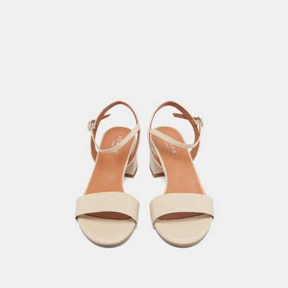 Square heel sandals in ecru patent | anker