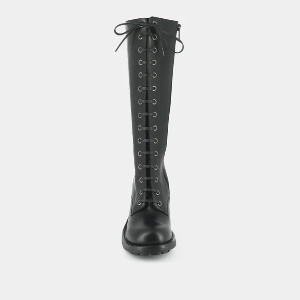 Boots with heels and lacing in black leather | DELLY