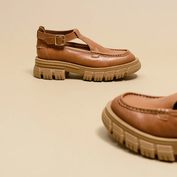 Babies with notched soles in cognac leather | DIACRE
