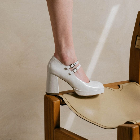 Babies with double straps and platform in ecru gloss leather | VERITE