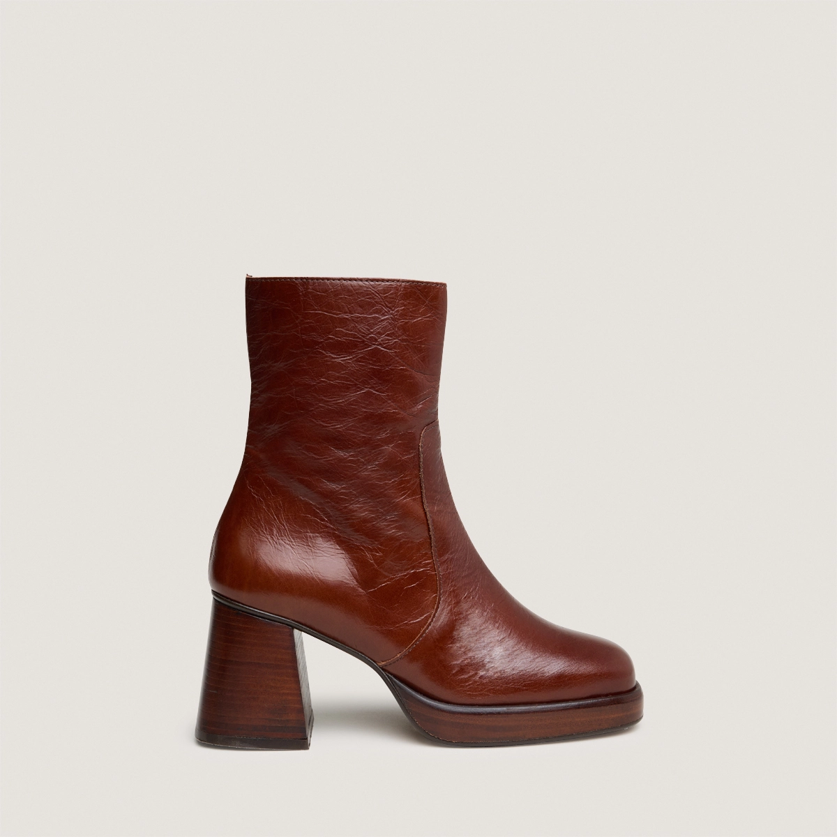 Platform ankle boots in brown distressed leather | BRIGAND